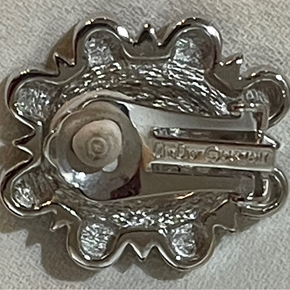 Christian Dior Germany SINGLE Silvertone Clip Earring - Picture 6 of 7